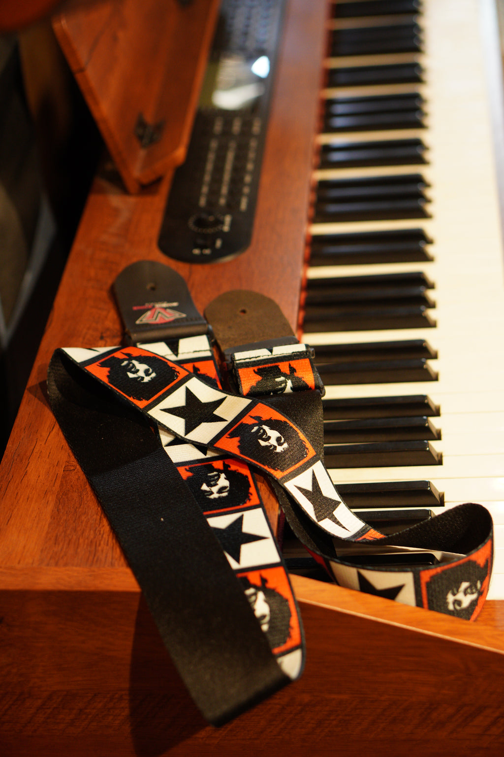 Vintage Rock Icon Star Pattern Guitar Strap