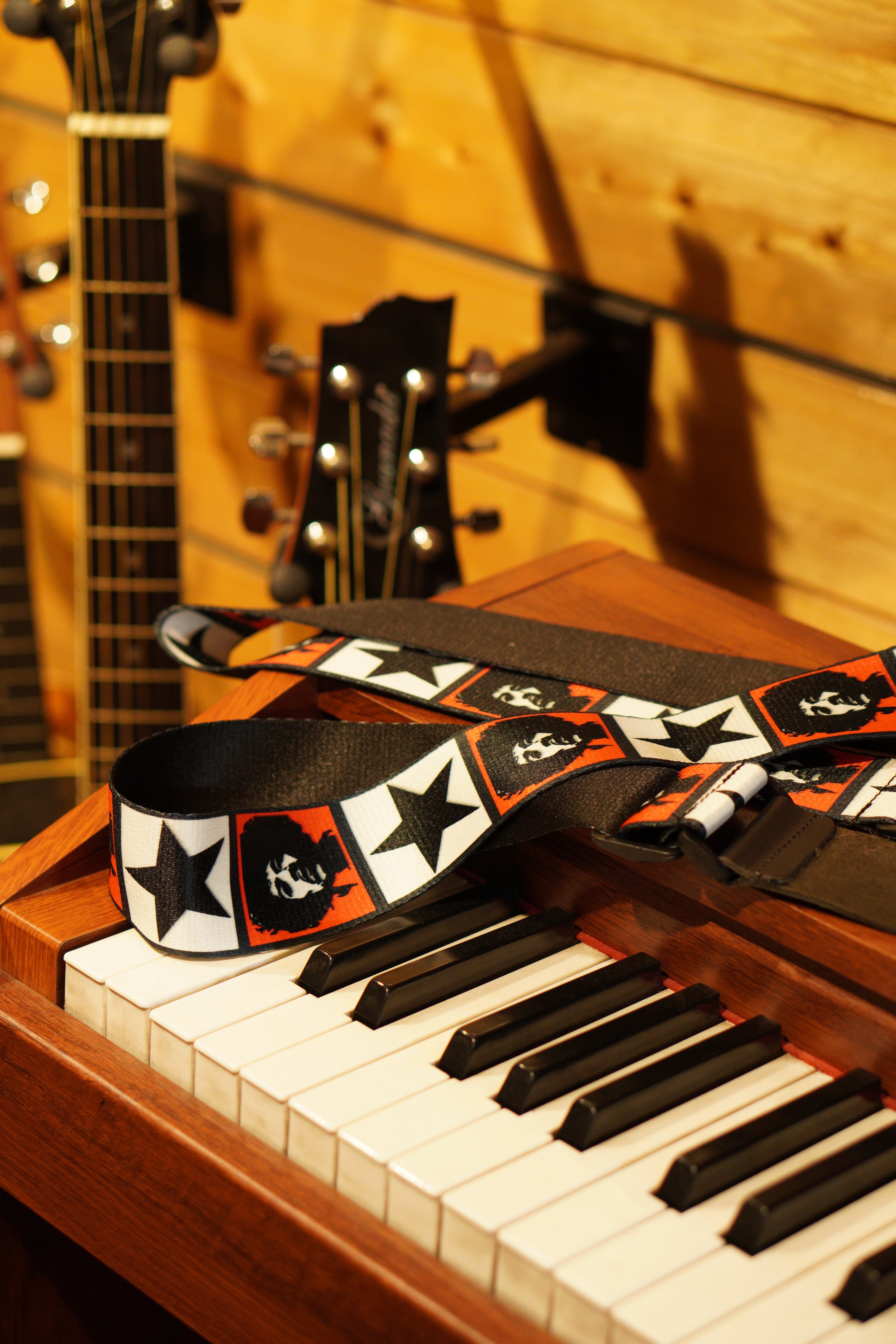 Vintage Rock Icon Star Pattern Guitar Strap